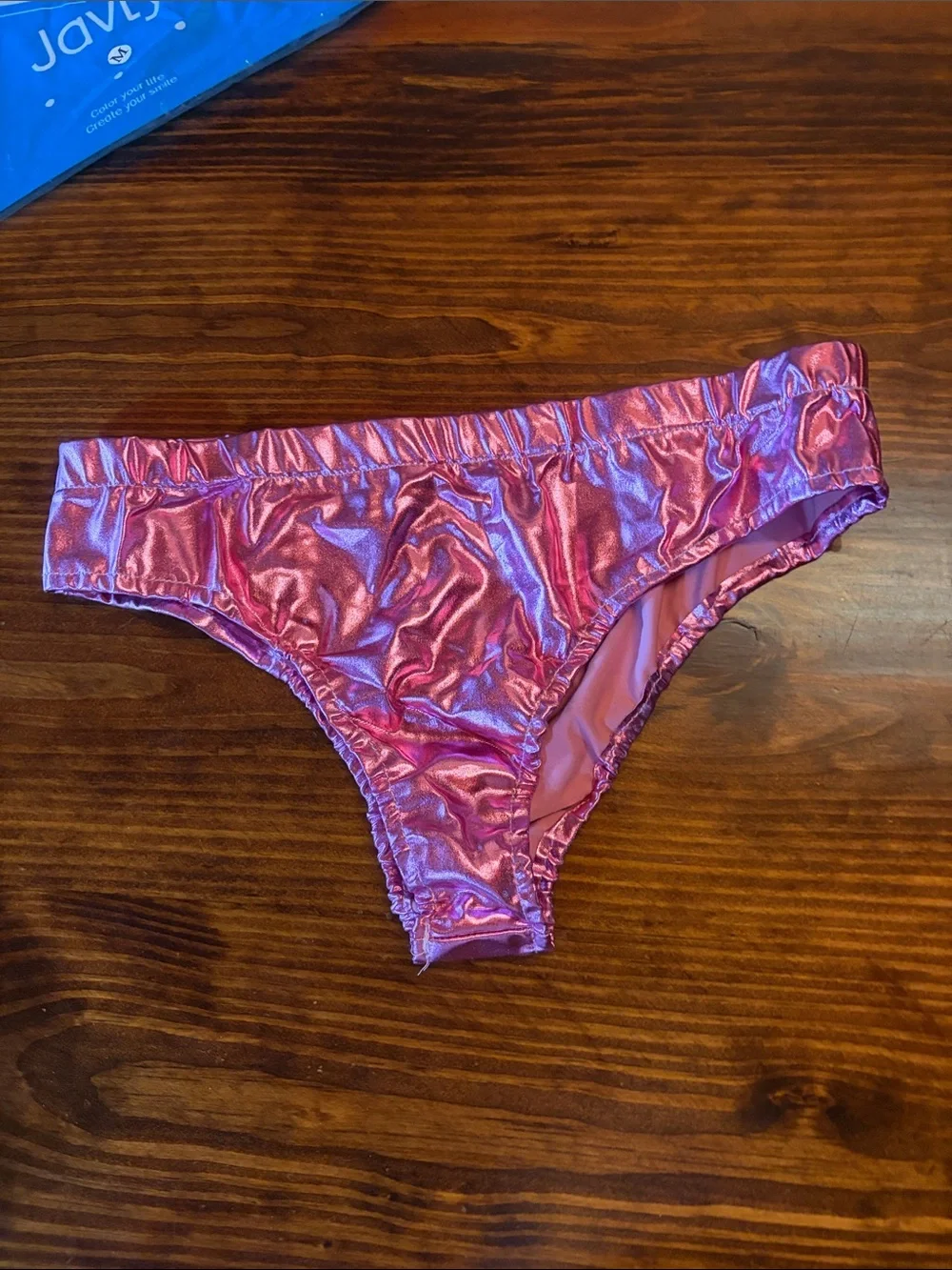 NIP Metallic Pink Women's Gloves & Bottoms